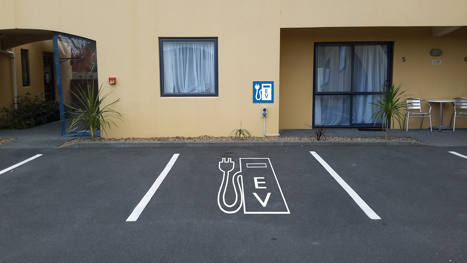 Electric Vehicle Charging Point | Bella Vista Motel Whangarei