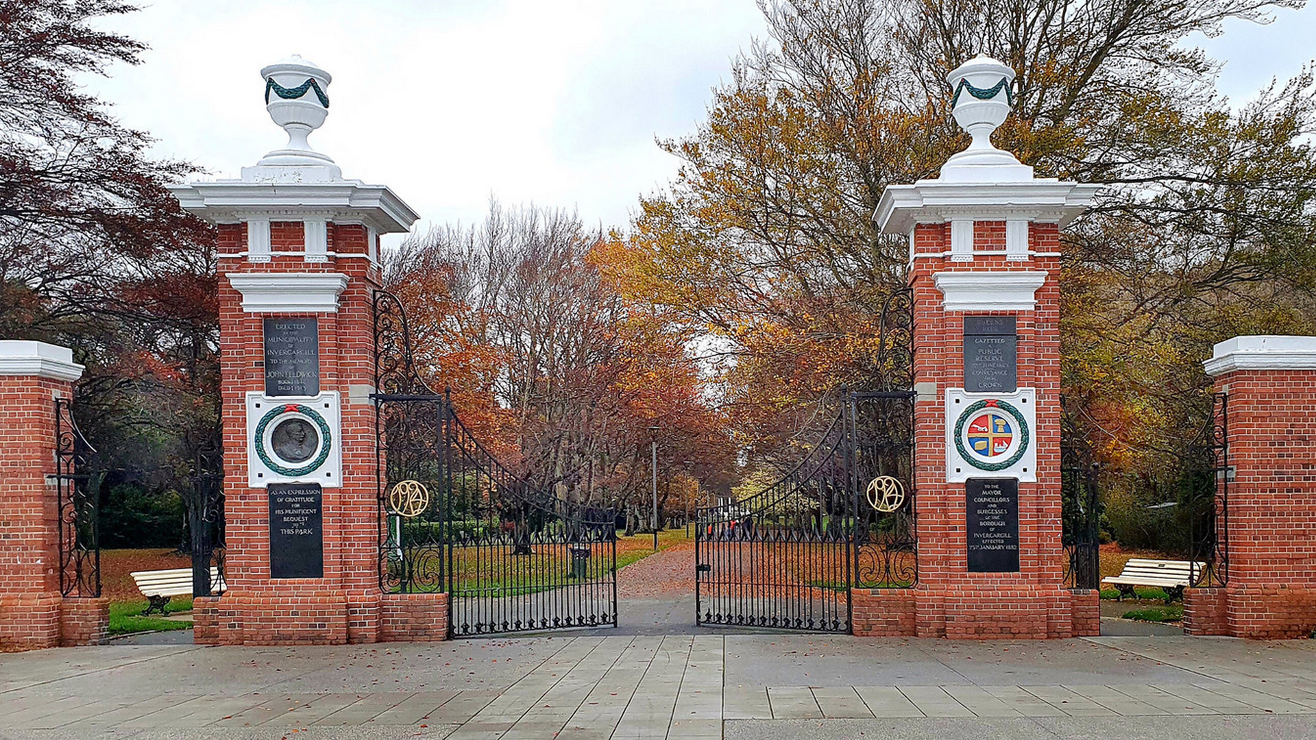 Queens Park Garden